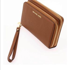 Michael Kors Adele double zip wristlet/ wallet